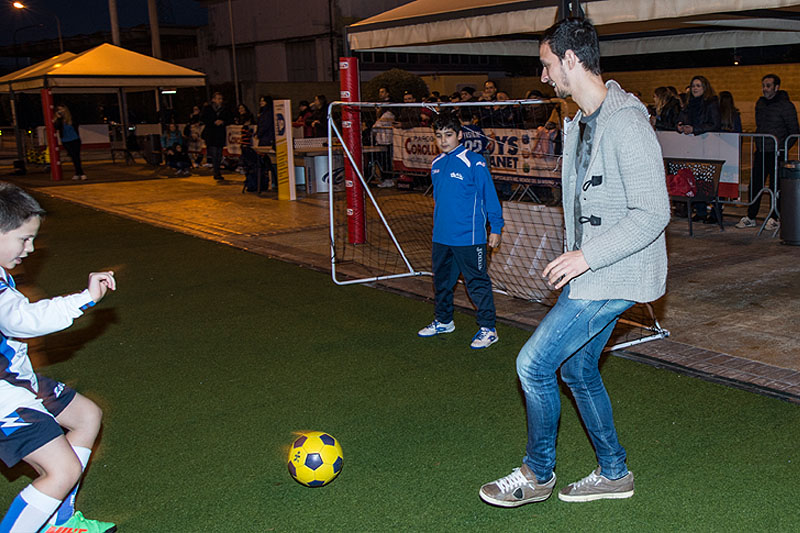 Il Corolla diventa giallo rosso