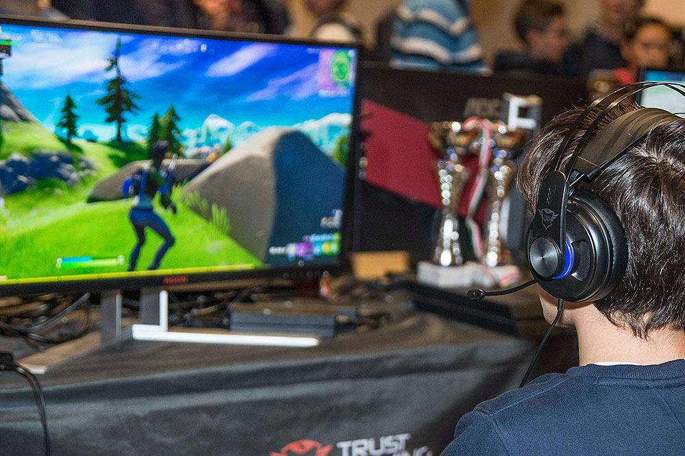 Play Corolla, divertimento senza confini